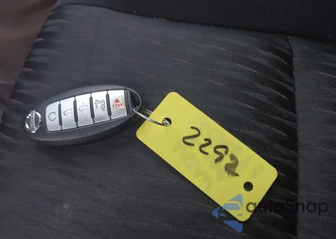 2017 Nissan Rogue Sv z USA, uszkodzony, nr VIN KNMAT2MV5HP563304